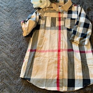 ADORABLE Vici shirt dress! Small, has pockets!